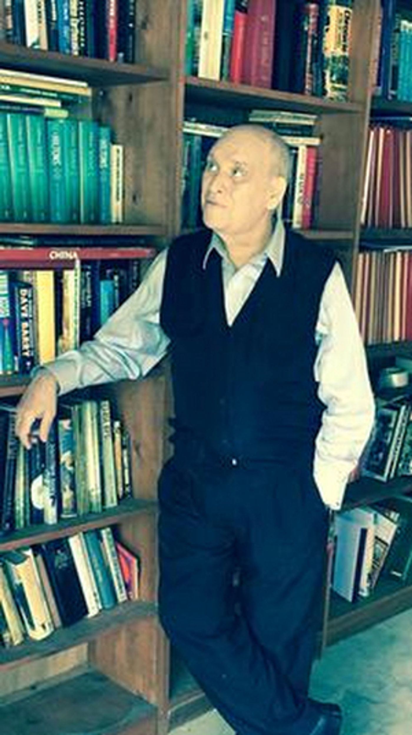 Former ICM Literary Agent Mitch Douglas Dies at 78  Image