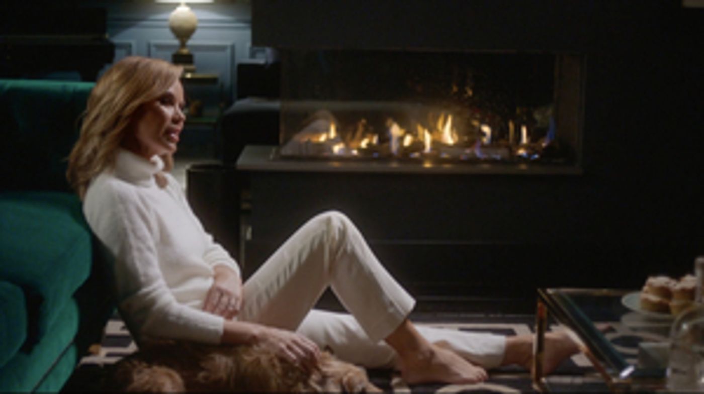 Amanda Holden Releases New Christmas Single, 'Home For Christmas'  Image