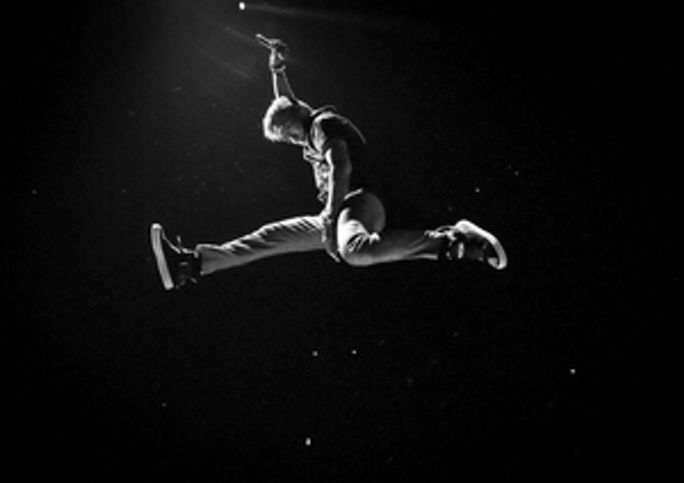 Arnel Pineda Releases 'This Christmas - A Beacon of Hope'  Image