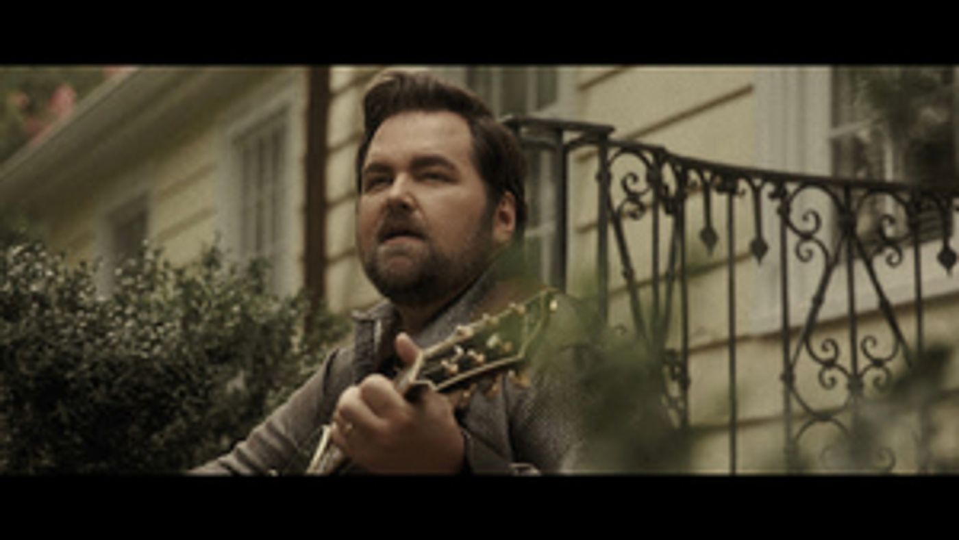 James Robert Webb Releases Timely 'Good Time Waitin' To Happen' Music Video  Image