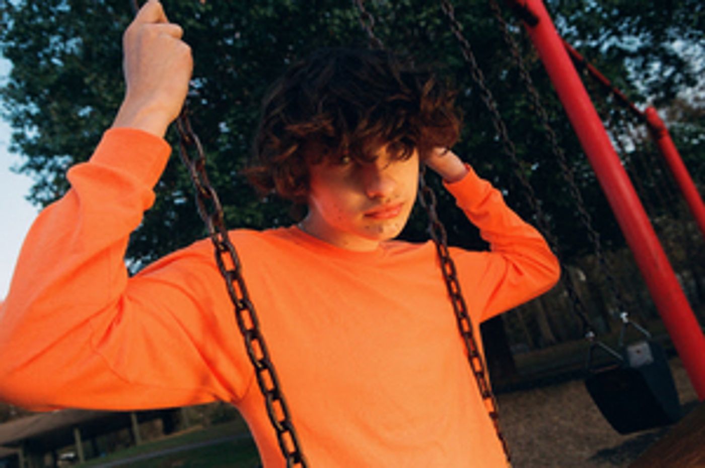 glaive Unveils 'dnd' Video glaive Unveils 'dnd' Video Image