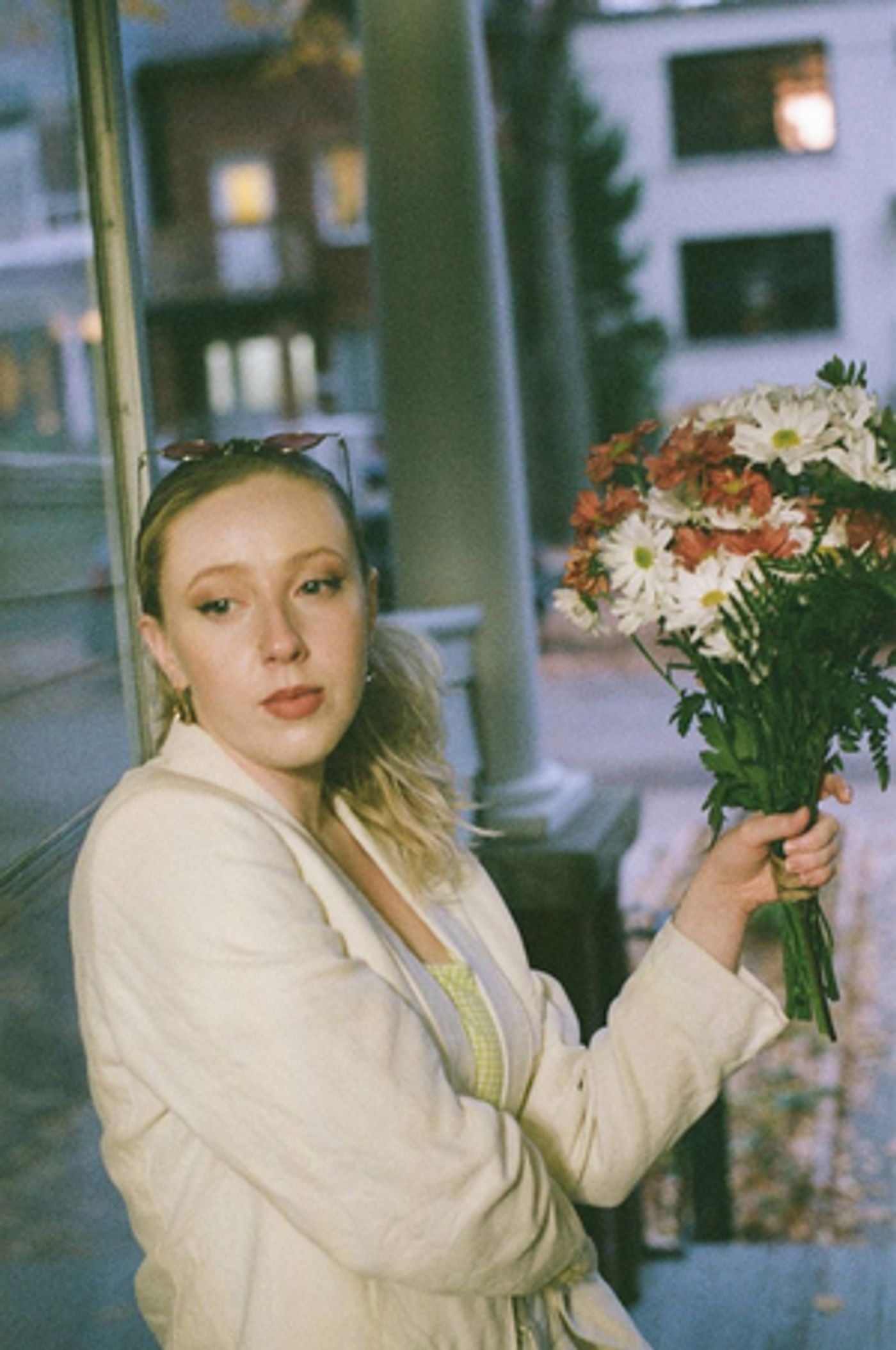 LOONY Releases Visual for 'be cool'  Image