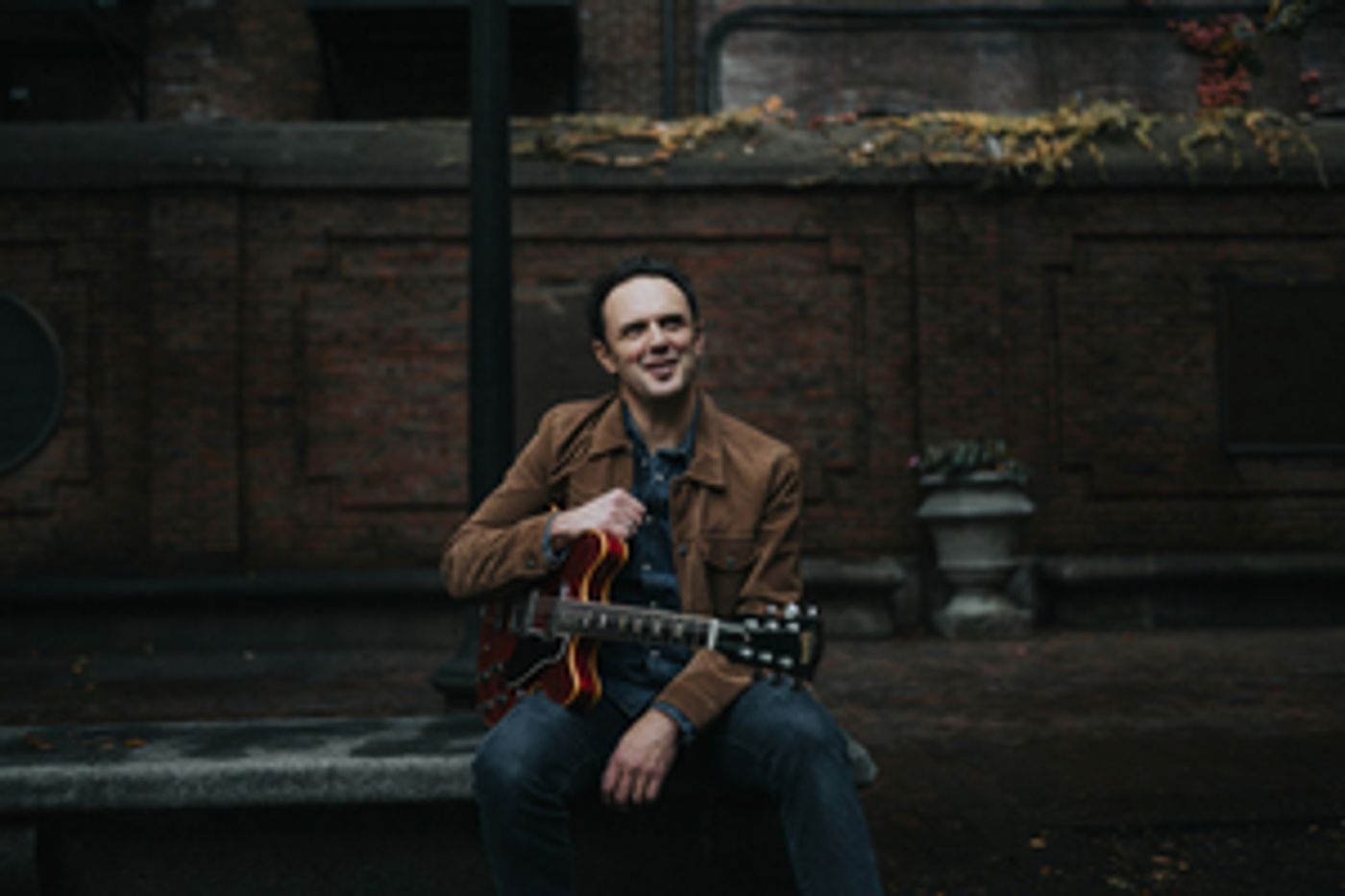 Mark Erelli Releases Wistful 'Not Quite Christmas' Mark Erelli Releases Wistful 'Not Quite Christmas' Image