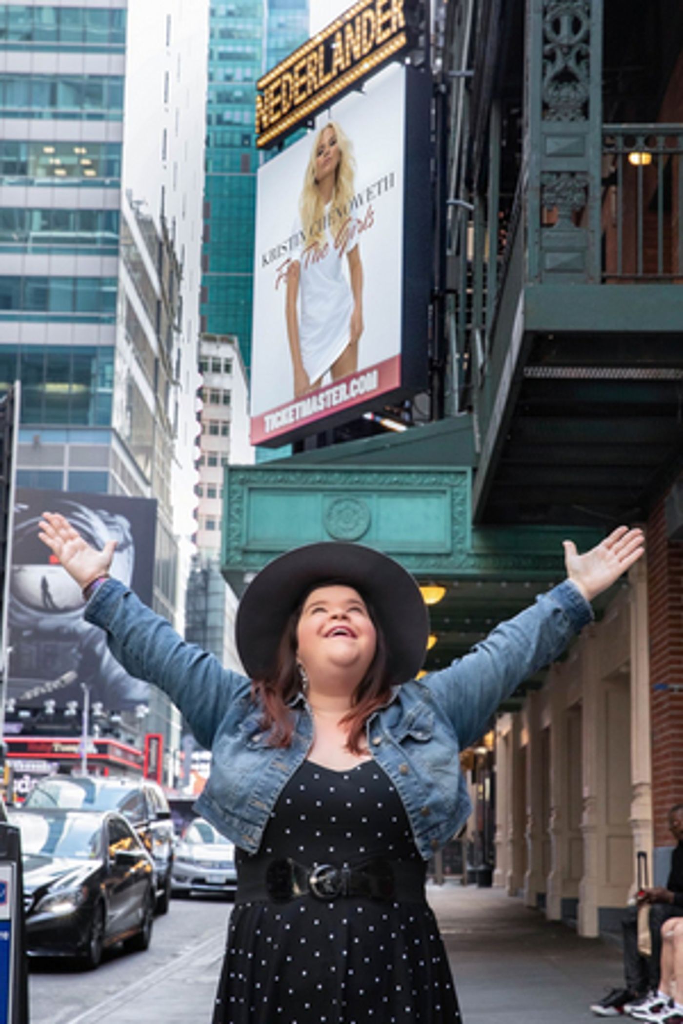 Interview: Marissa Rosen of THE AWARD WINNING HOLIDAY ALBUM  Image