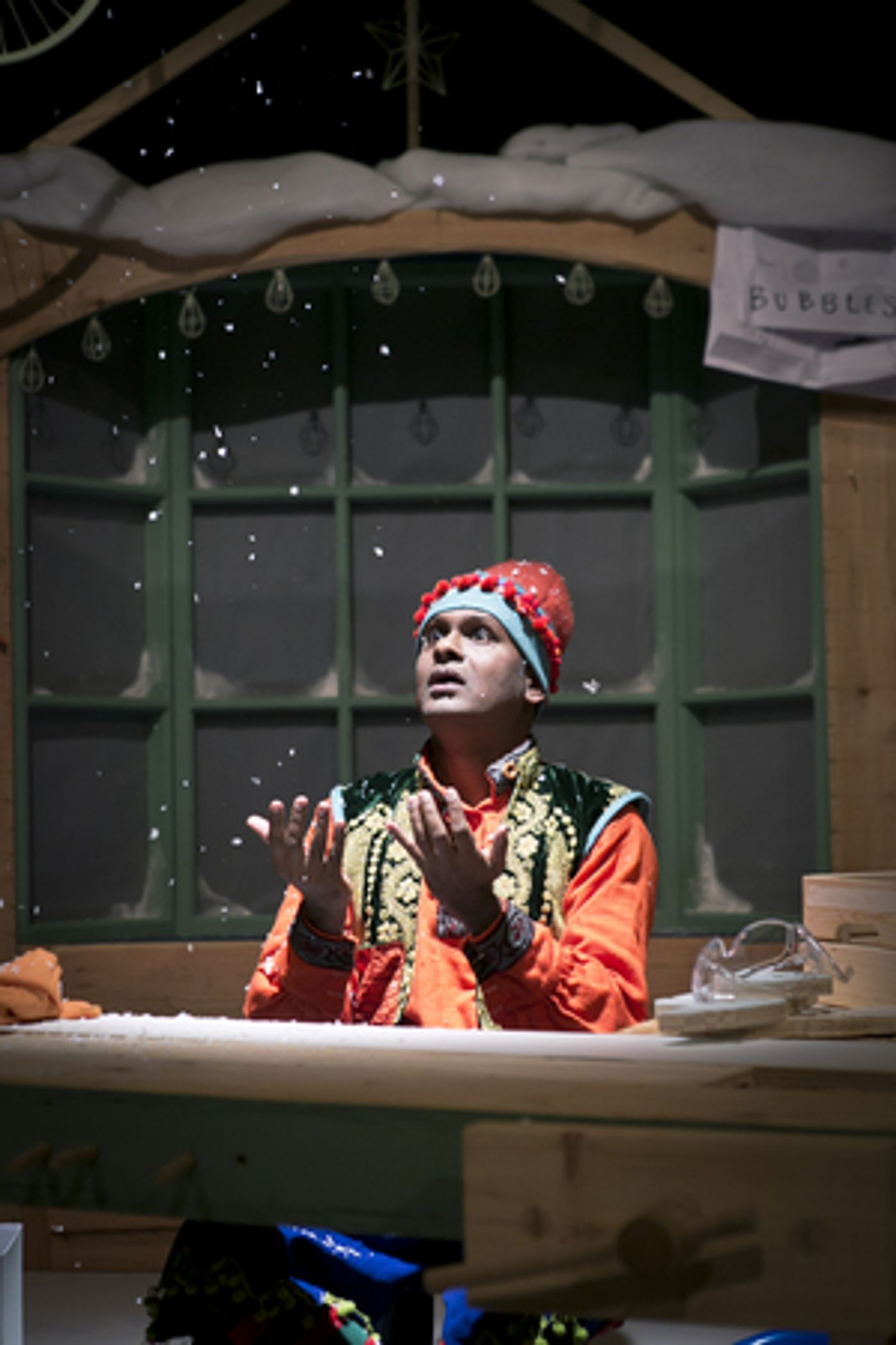 Review: ALI THE MAGIC ELF, Tron Theatre  Image