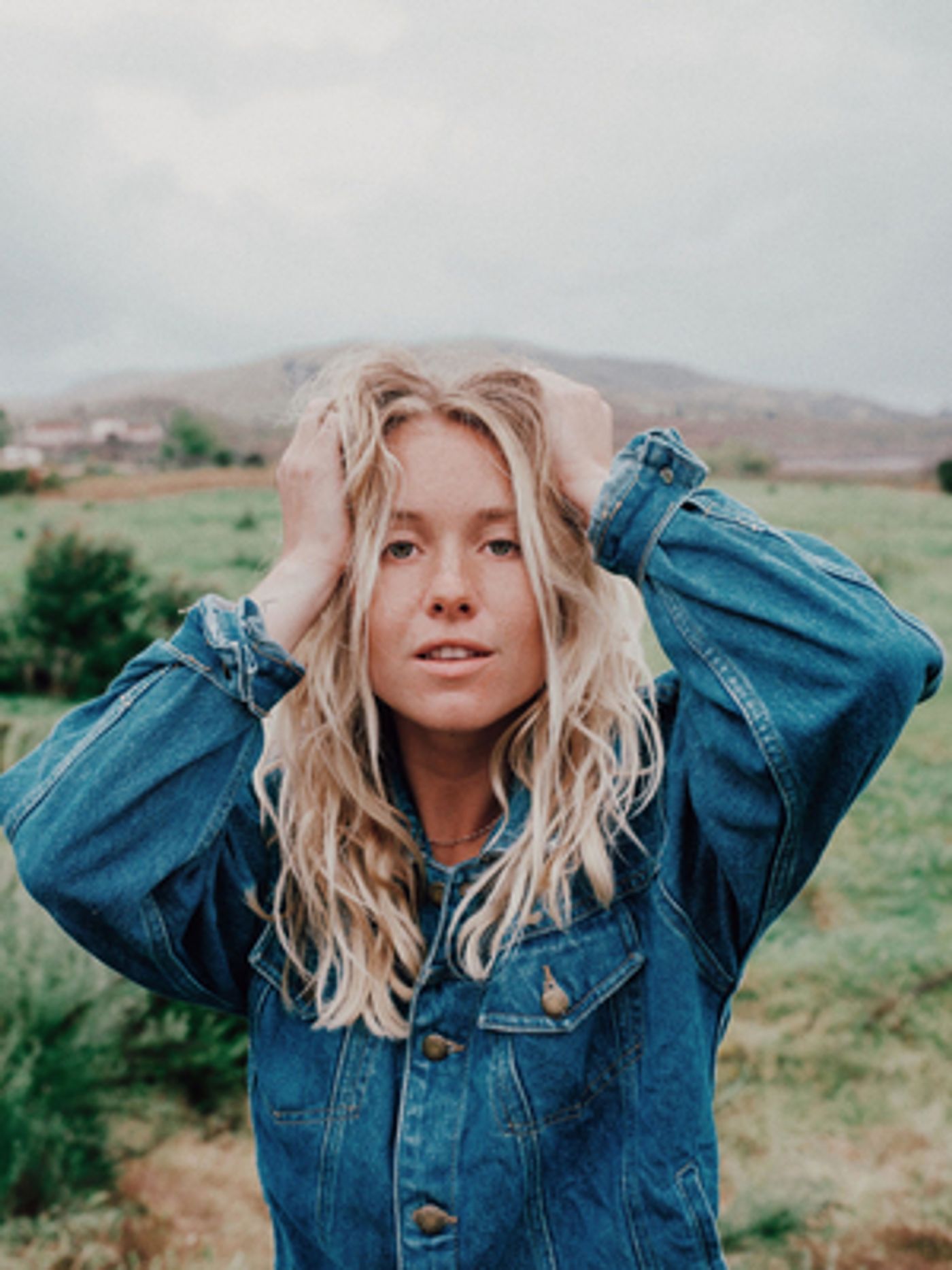 Hope Waidley Releases the Music Video for 'Stars' Hope Waidley Releases the Music Video for 'Stars' Image