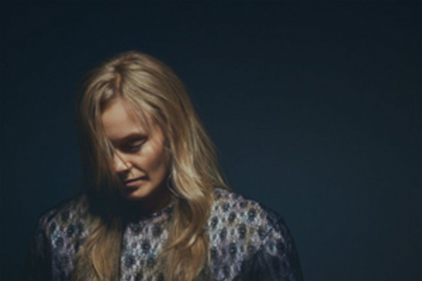 Ane Brun Debuts Video for 'Crumbs'  Image