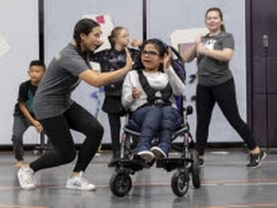 Segerstrom Center Receives BofA IMAGINE THAT! Grant for Studio D: Arts School for All Abilities Image