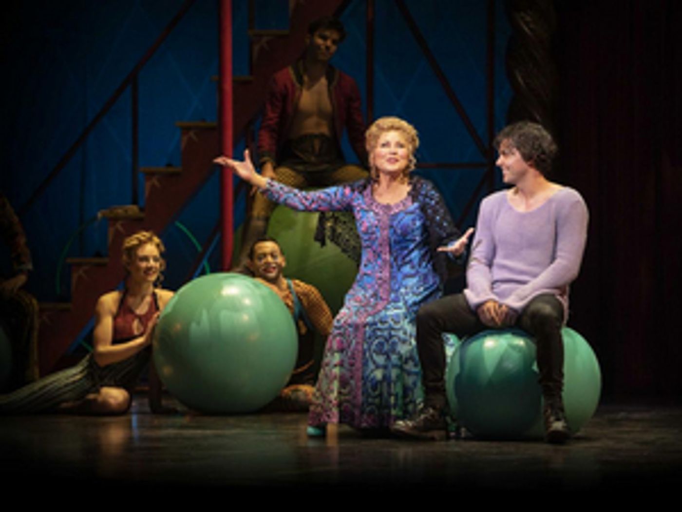 Australian Actor Kerri-Anne Kennerley Suffers Broken Collarbone After Falling From Trapeze During PIPPIN Performance Australian Actor Kerri-Anne Kennerley Suffers Broken Collarbone After Falling From Trapeze During PIPPIN Performance Image