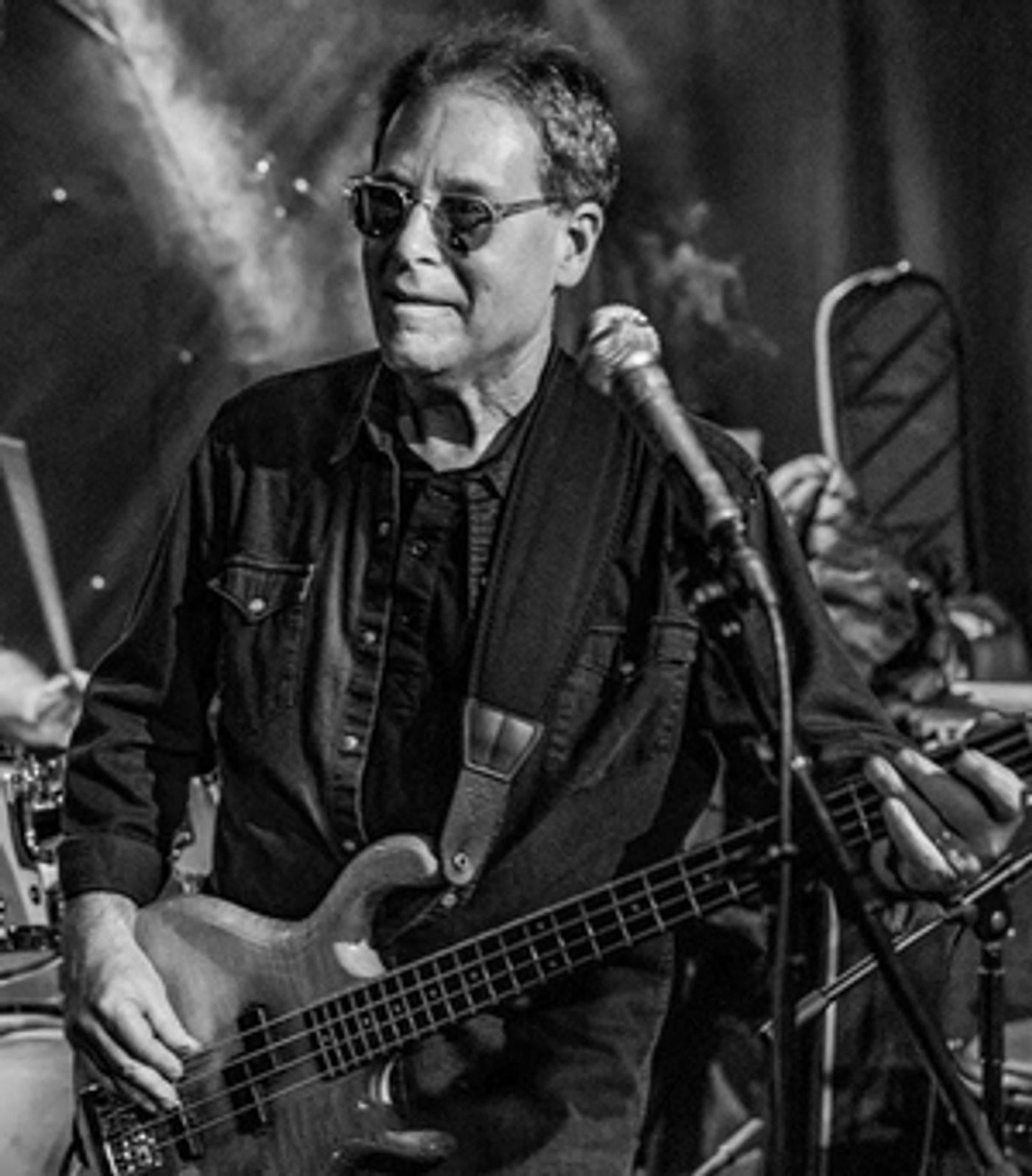 Robert Miller Will Release Debut Album 'Summer of Love (2020)'  Image