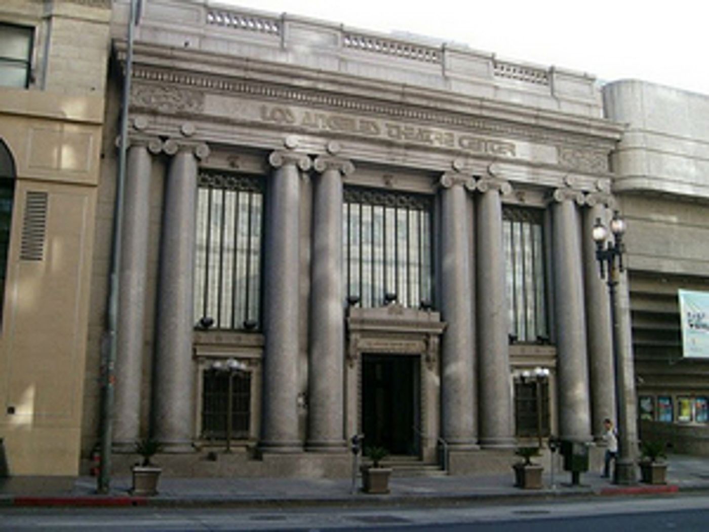 City of L.A. Invites Latino Theater Company to Manage Downtown's Los Angeles Theatre Center for Additional 30 Years City of L.A. Invites Latino Theater Company to Manage Downtown's Los Angeles Theatre Center for Additional 30 Years Image