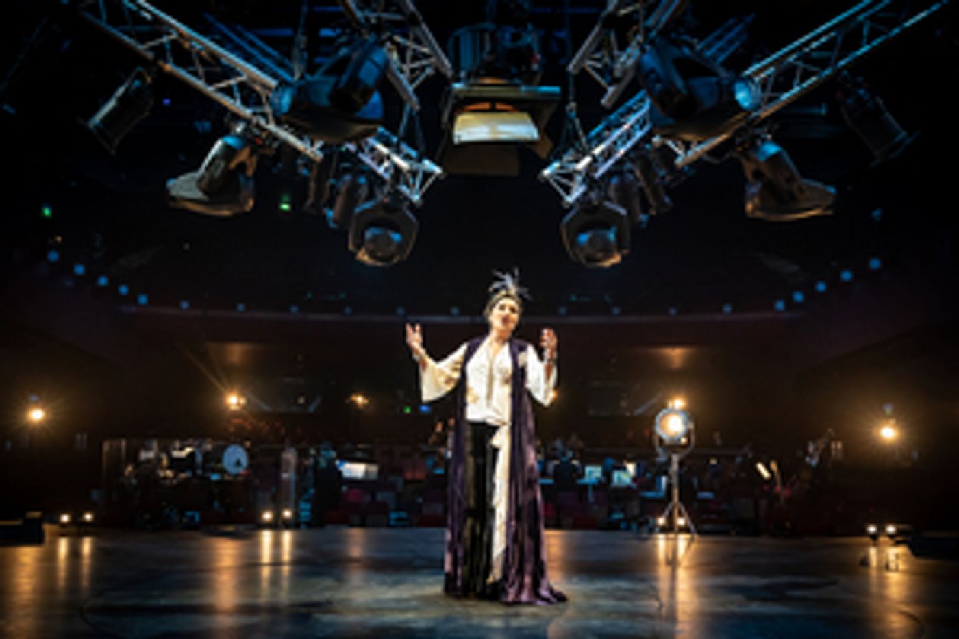 Curve Leicester Extends Run of SUNSET BOULEVARD  Image