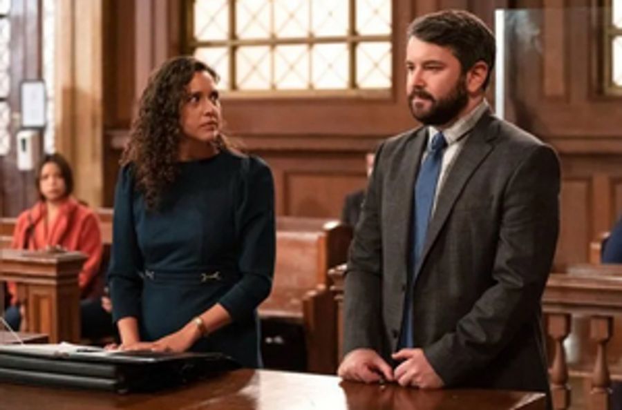 Interview: Alex Brightman Dishes on Tonight's Episode of LAW & ORDER: SVU! Image