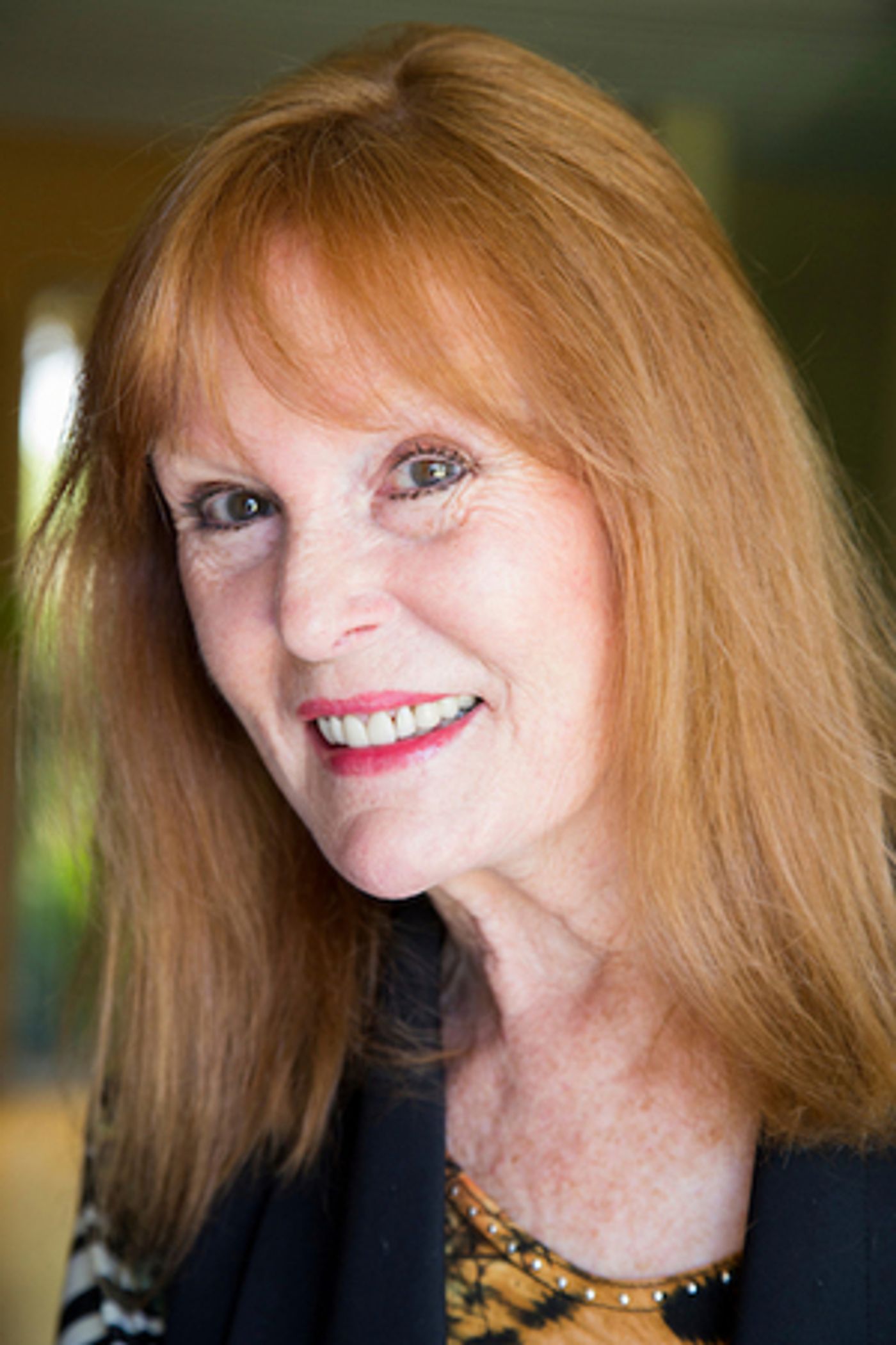 Interview: Playwright and Actor Sarah Hunter on Why DOGS ARE BETTER THAN PEOPLE Interview: Playwright and Actor Sarah Hunter on Why DOGS ARE BETTER THAN PEOPLE Image