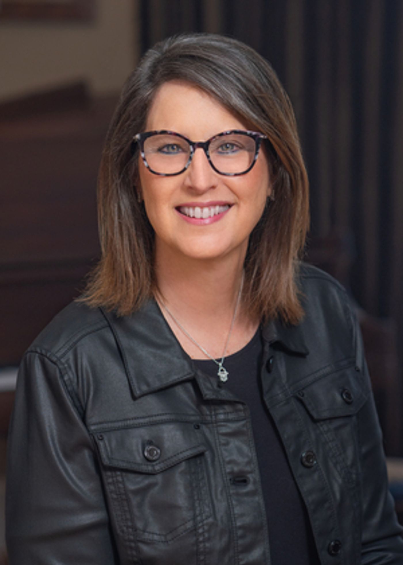 Outback Presents Hires Amy Helberg  Image