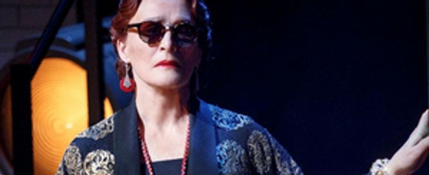 VIDEO: On This Day, February 9- SUNSET BOULEVARD Returns to Broadway  Image