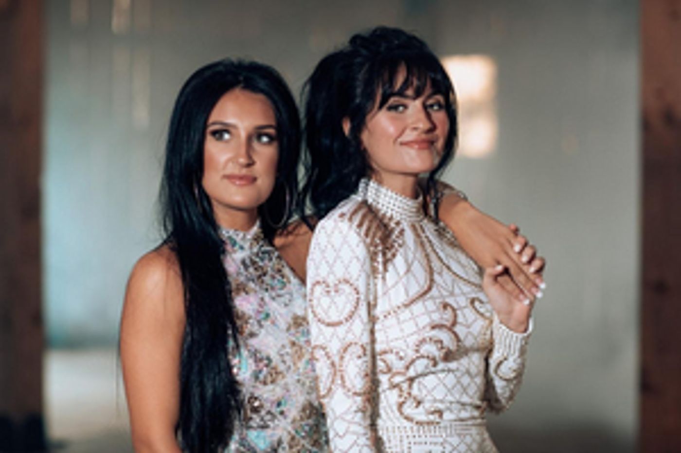 CMT Premieres Presley & Taylor's 'Everybody Sees It' Video  Image