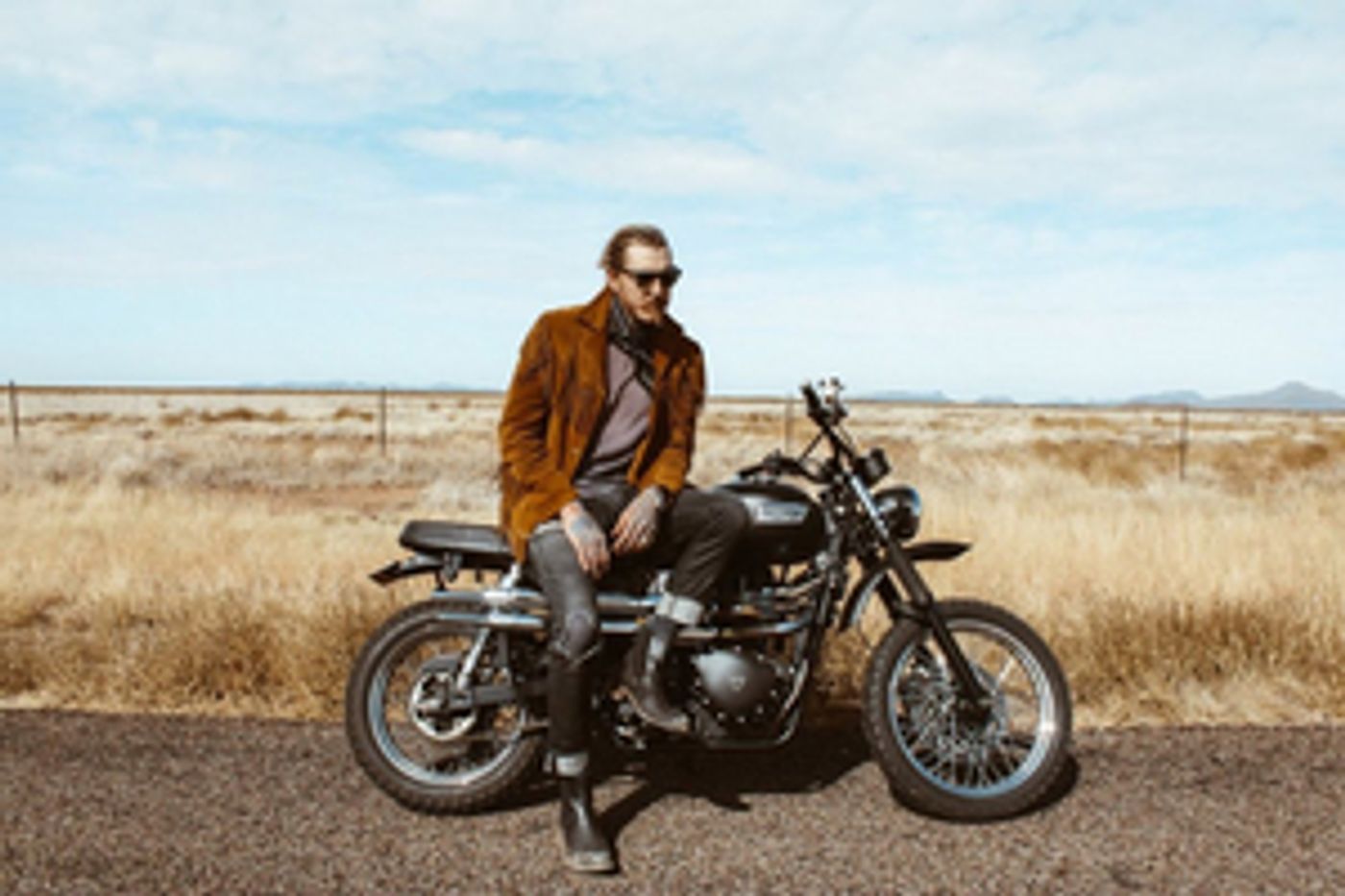 Bones Owens Shares 'When I Think About Love' Video Bones Owens Shares 'When I Think About Love' Video Image