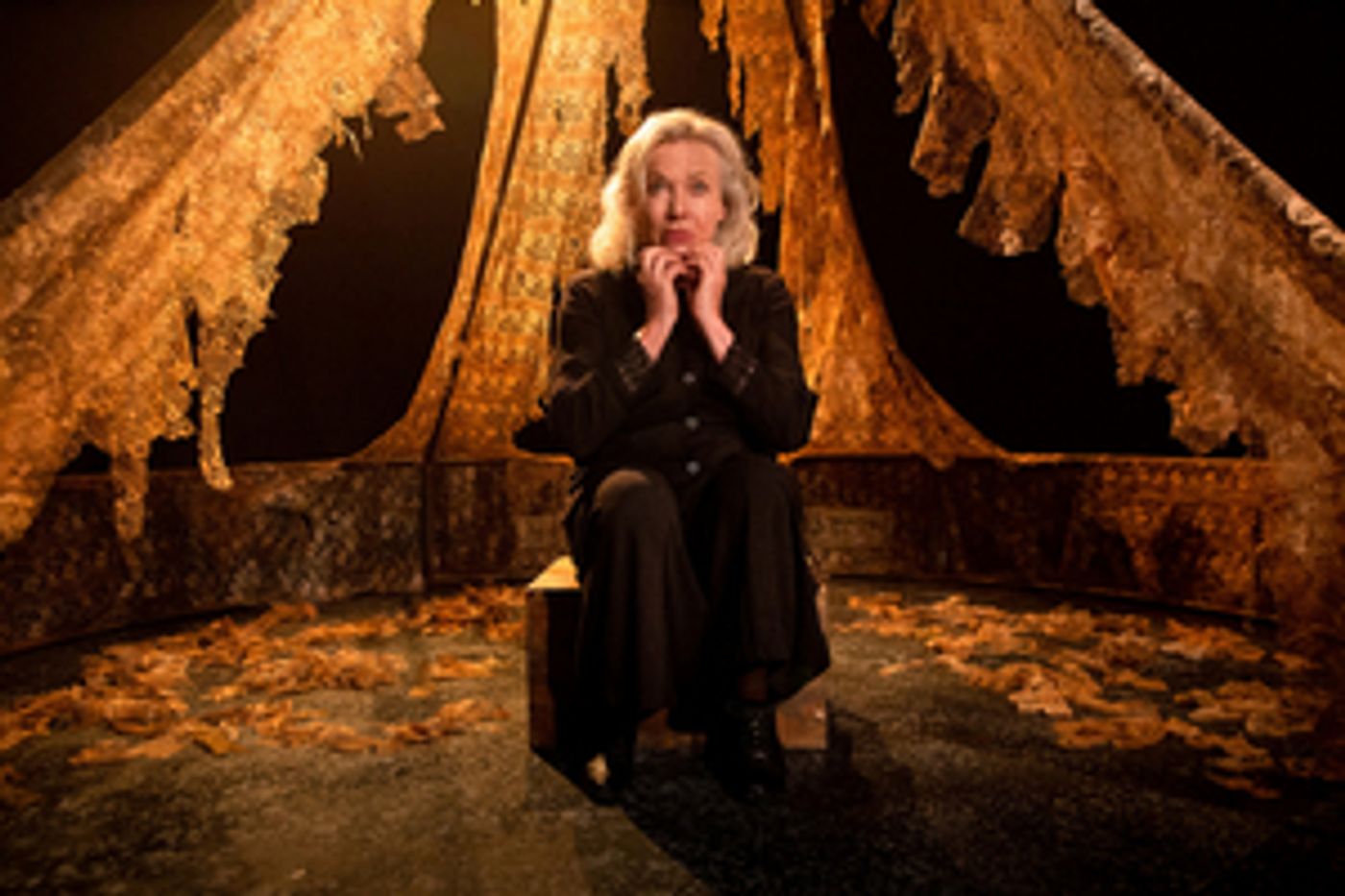 Interview: Sandra Prinsloo At the Centre of Two Sold-Out Runs of KAMPHOER Interview: Sandra Prinsloo At the Centre of Two Sold-Out Runs of KAMPHOER Image