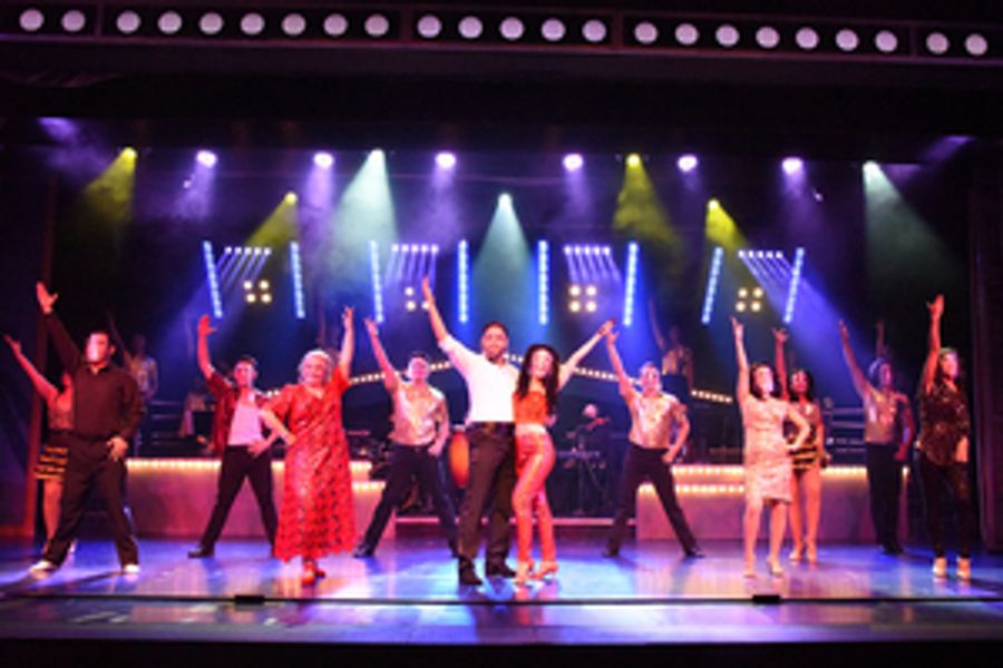 Review: ON YOUR FEET! at Broadway Palm Dinner Theatre Image