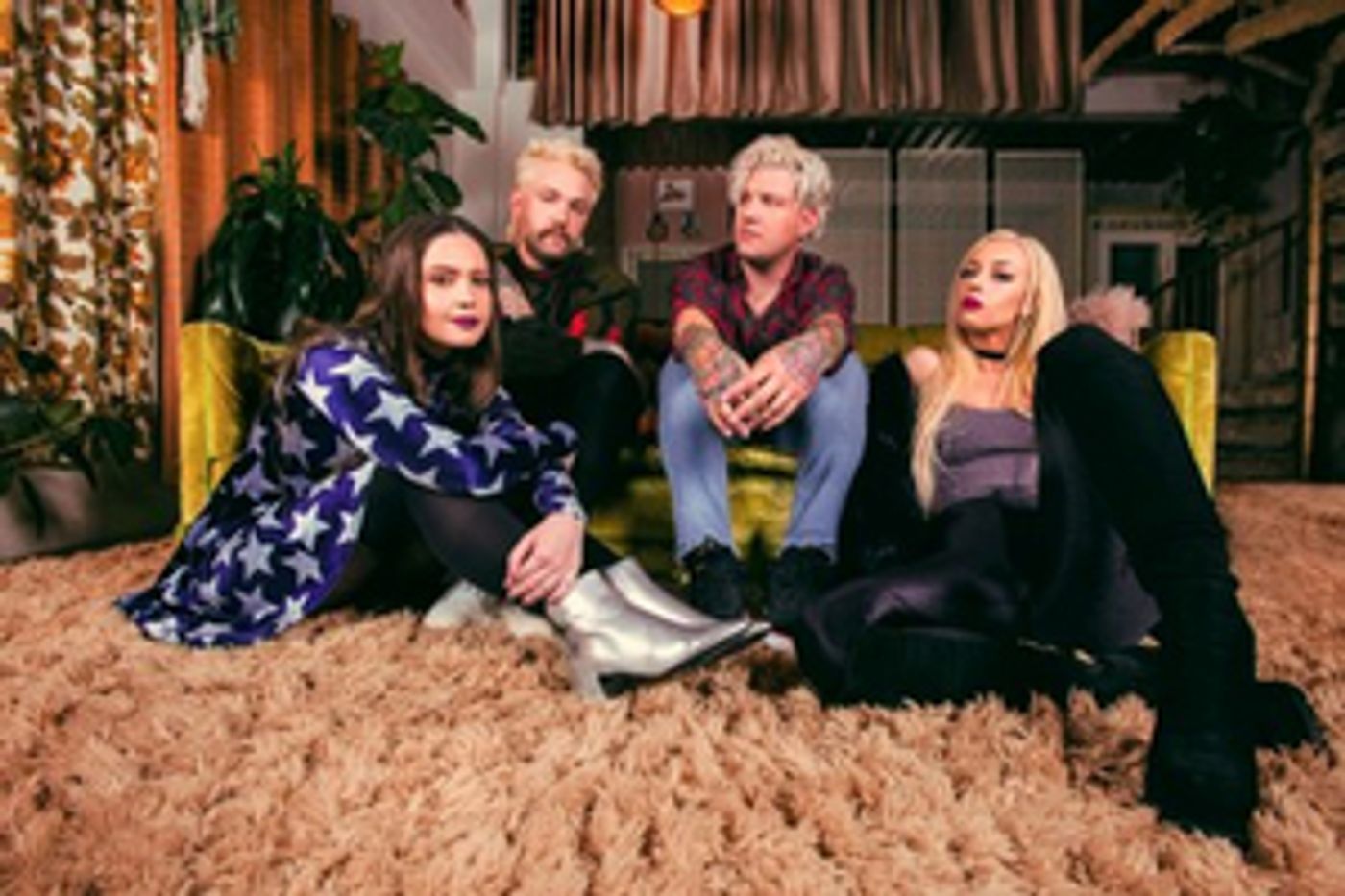 Paper Jackets Share New Single 'White Noise' Paper Jackets Share New Single 'White Noise' Image