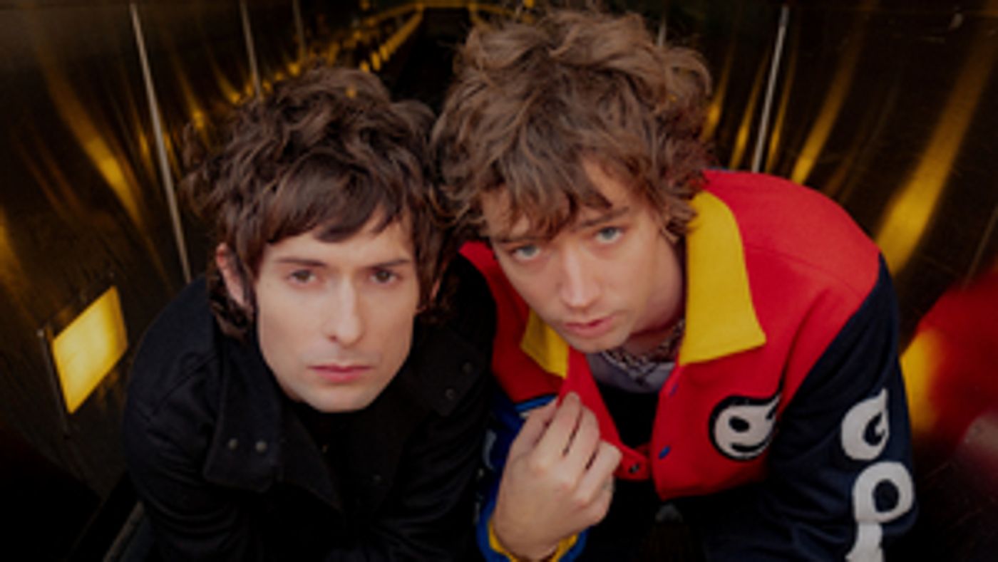 WARBLY JETS Share 'LOW RESOLUTION' Video WARBLY JETS Share 'LOW RESOLUTION' Video Image