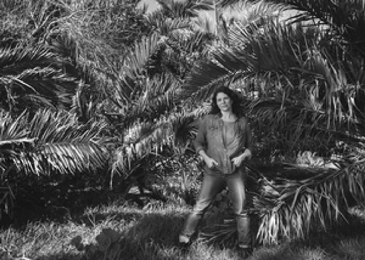 Kris Delmhorst Releases New Single 'Borrowed Place'  Image