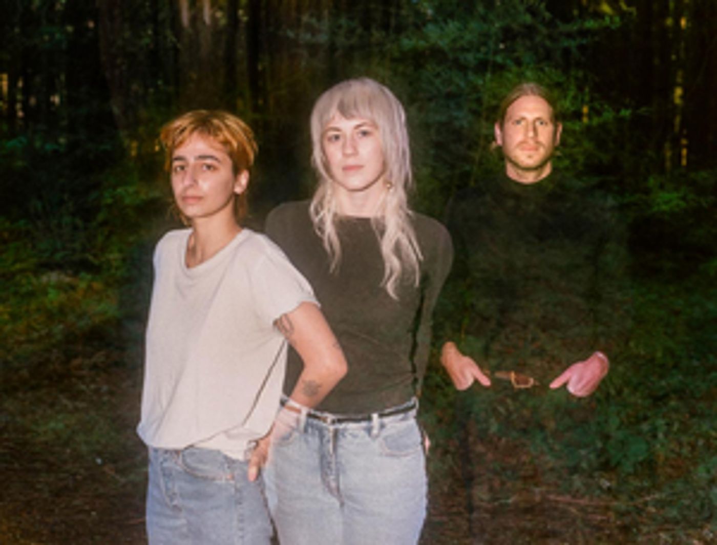 Sour Widows Share Title Track From New 'Crossing Over' EP  Image