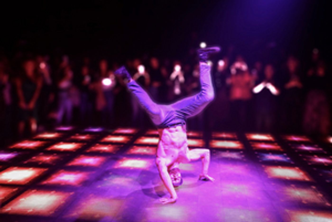 MAGIC MIKE THE ARENA TOUR to Open May 2022  Image