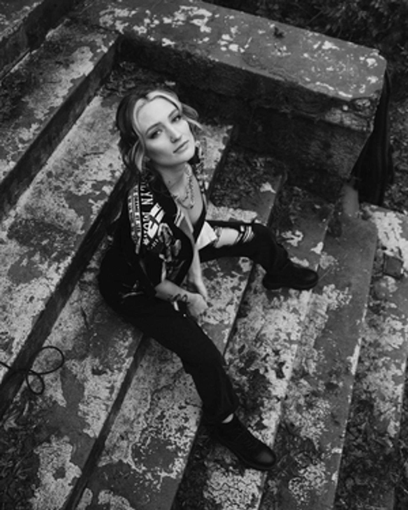 MASSIE Releases Official Music Video for 'Monsters Under My Bed'  Image