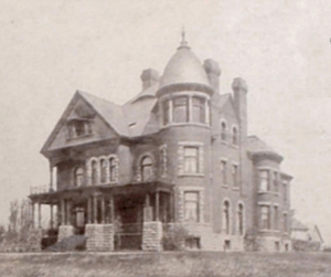 Seaview Presents A HOUSE TOUR... AT HOME  Image