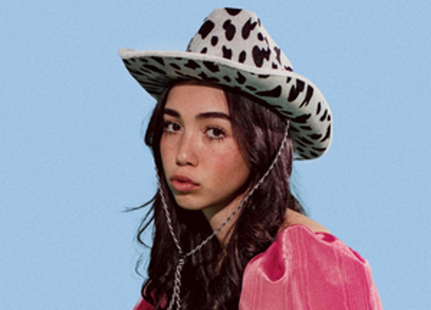 Rising Artist WALLICE Announces Debut EP 'Off The Rails'  Image