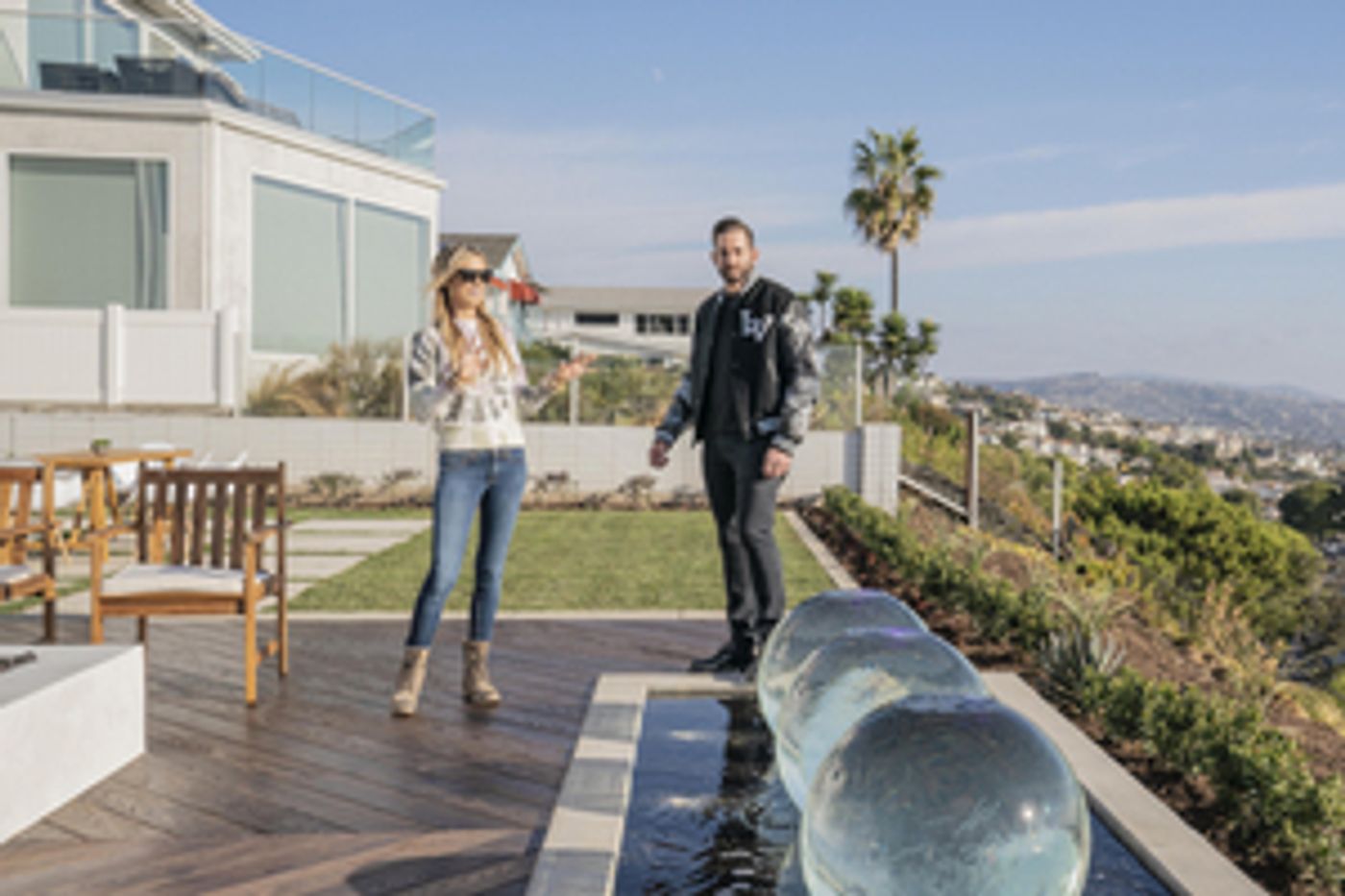 FLIP OR FLOP Returns April 29 to HGTV FLIP OR FLOP Returns April 29 to HGTV Image