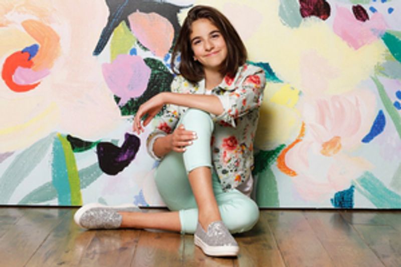 Ava Della Pietra Releases 'Home' Single Image