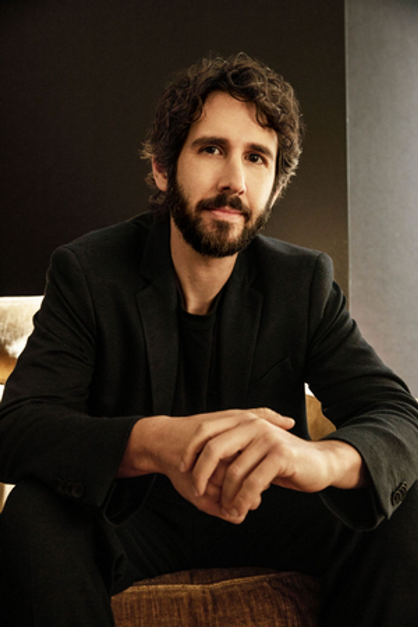 Josh Groban to Host The Music Center's Spotlight Virtual Grand Finale Performance  Image