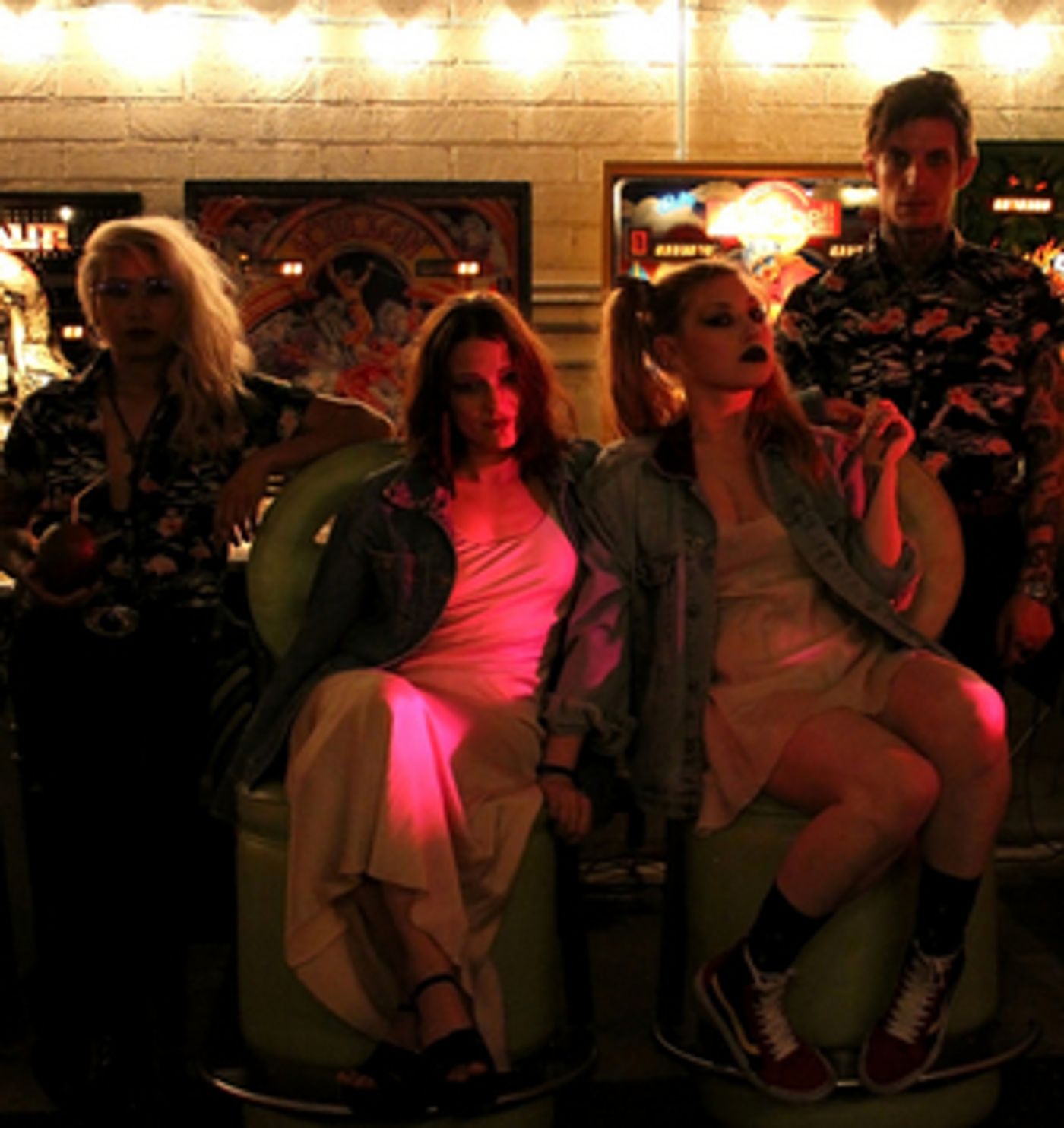 Glaare Release New Single 'For Sale'  Image