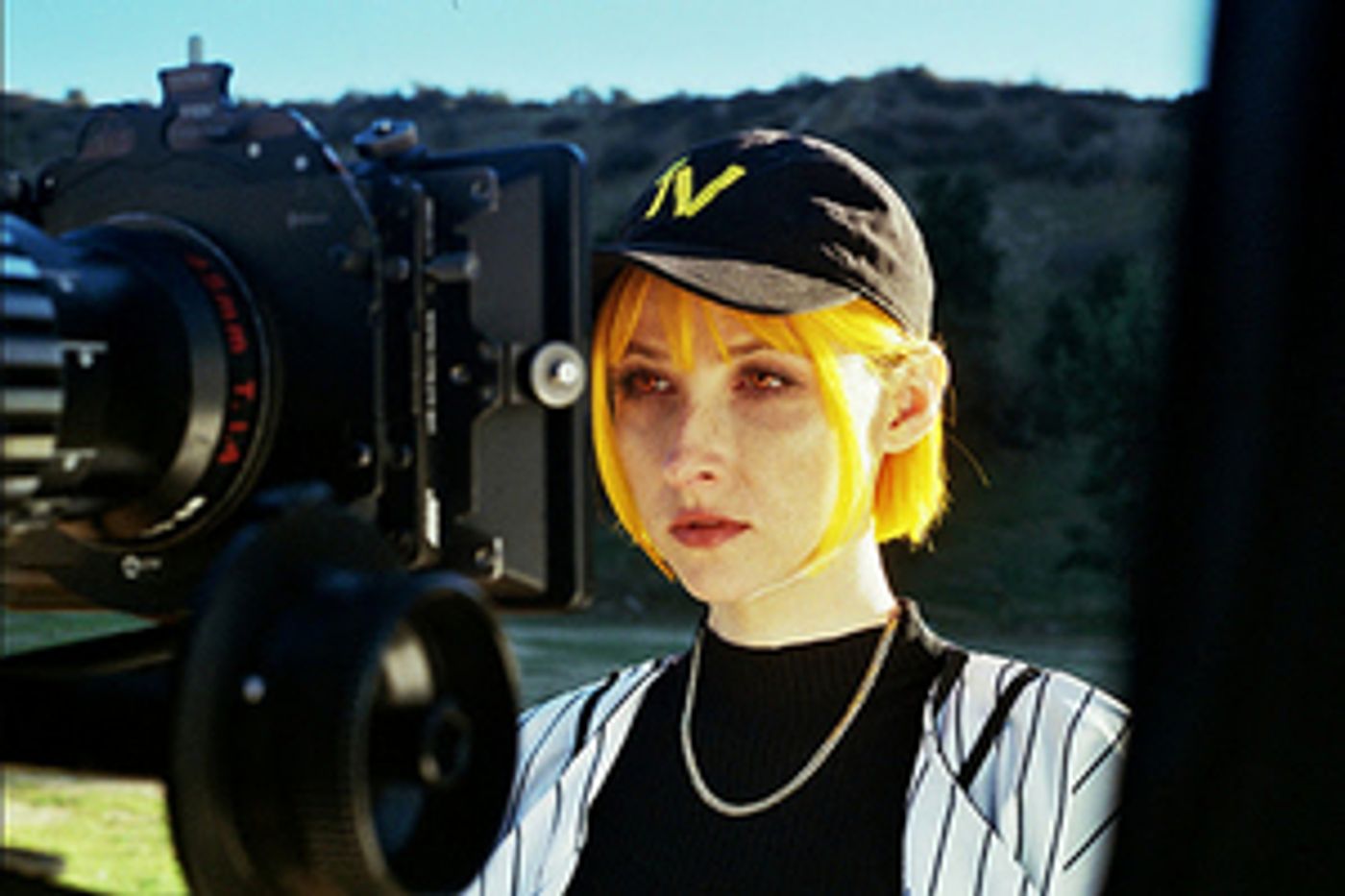 Tessa Violet Debuts Official Video for 'Games' Tessa Violet Debuts Official Video for 'Games' Image