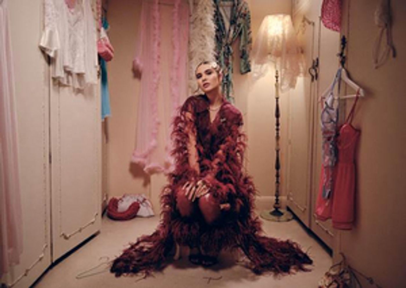 Mimi Webb Releases New Video for 'Good Without' Mimi Webb Releases New Video for 'Good Without' Image