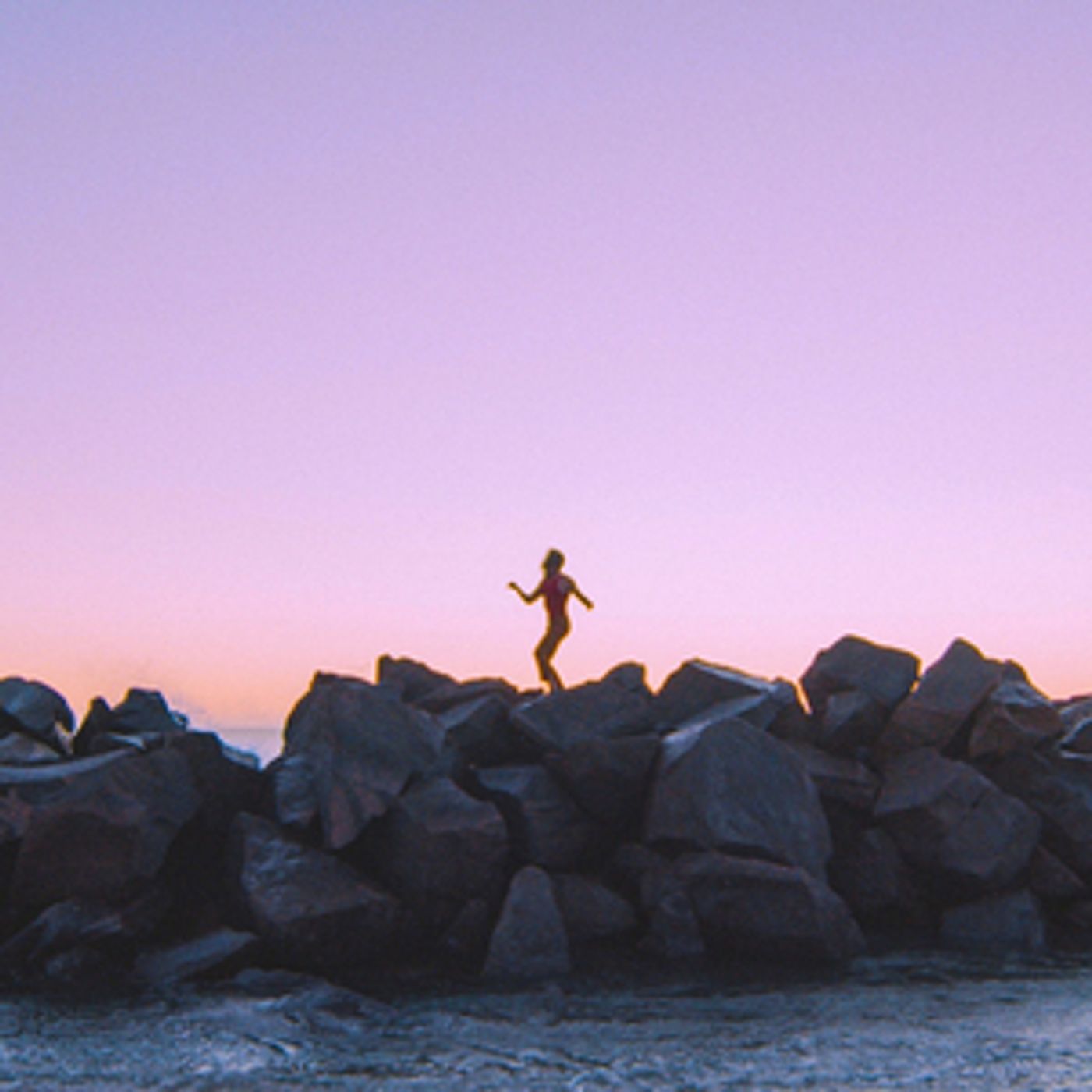 KELI HOLIDAY Shares New Single & Video 'Where You Feel' KELI HOLIDAY Shares New Single & Video 'Where You Feel' Image