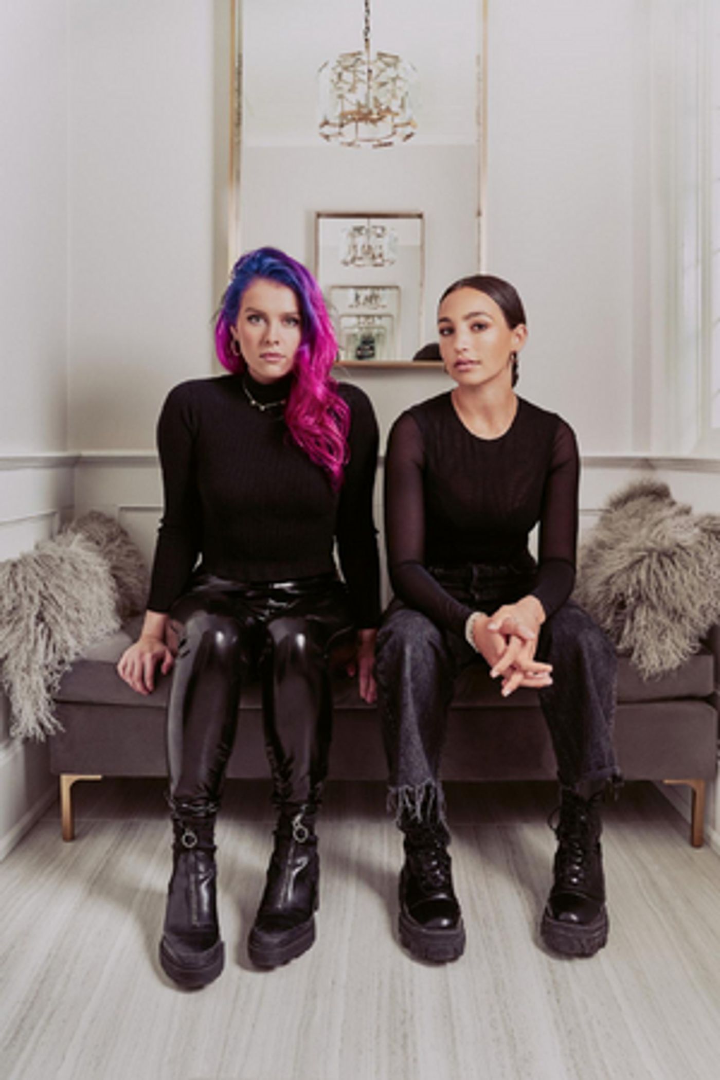 BRIDGERTON THE MUSICAL Creators Abigail Barlow and Emily Bear to be Featured on INSPIRING REVOLUTIONS Series BRIDGERTON THE MUSICAL Creators Abigail Barlow and Emily Bear to be Featured on INSPIRING REVOLUTIONS Series Image