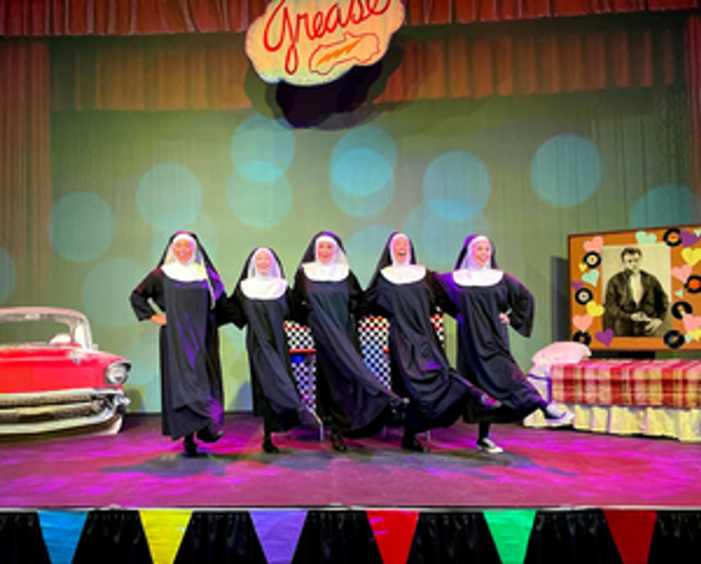 Review: NUNSENSE at Arizona Broadway Theatre  Image