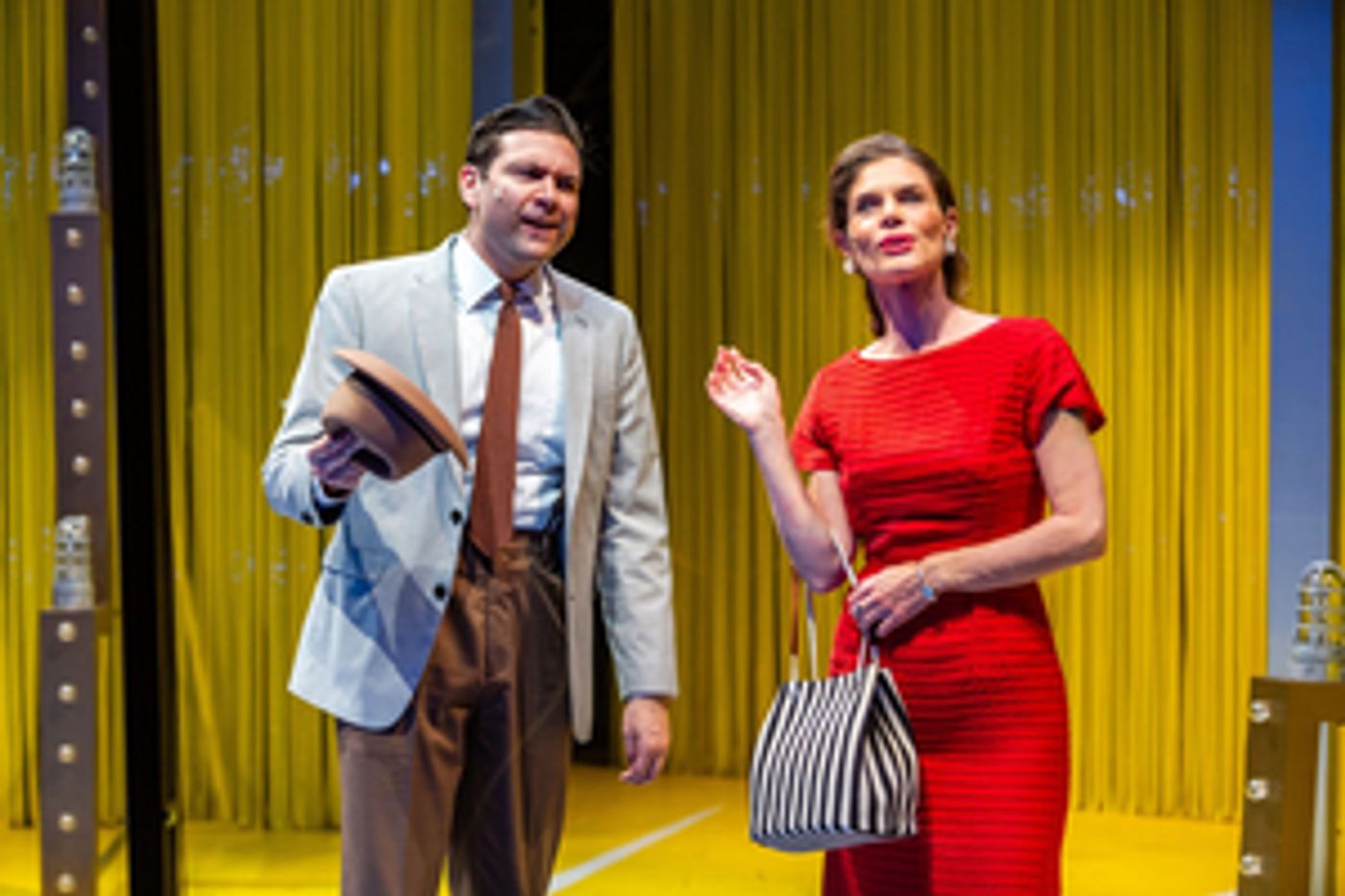 Review: LA TIA JULIA Y EL ESCRIBIDOR (AUNT JULIA AND THE SCRIPTWRITER) at GALA Hispanic Theatre  Image