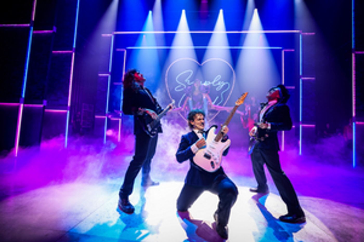Review: THE WEDDING SINGER at Athenaeum Theatre  Image