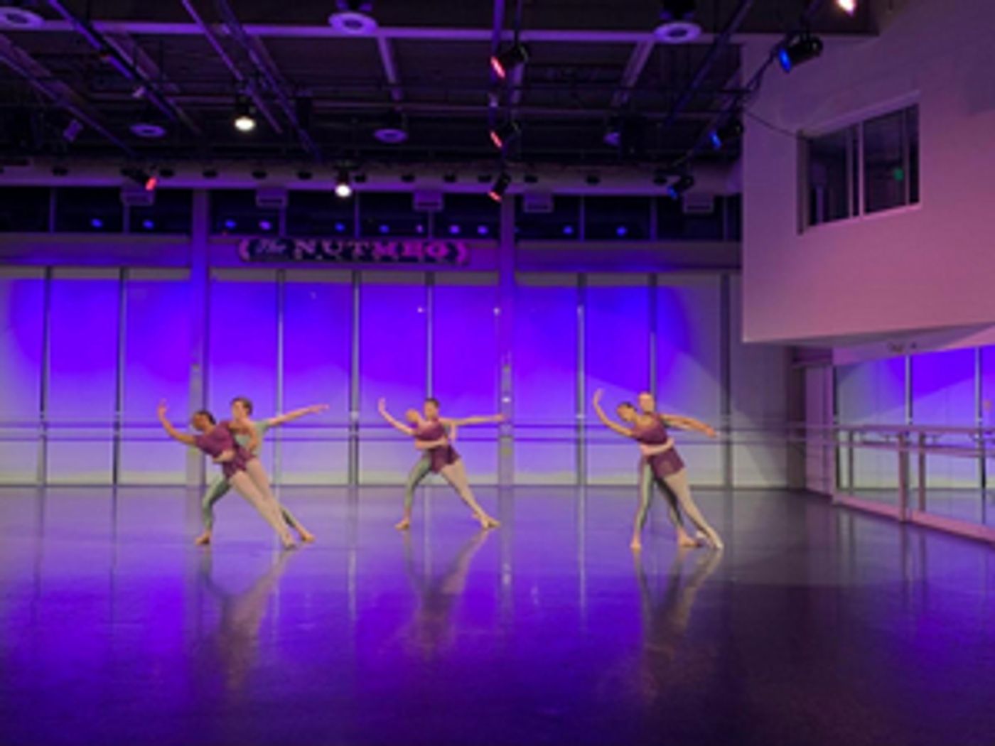 Nutmeg Ballet Presents Graduation Performances  Image