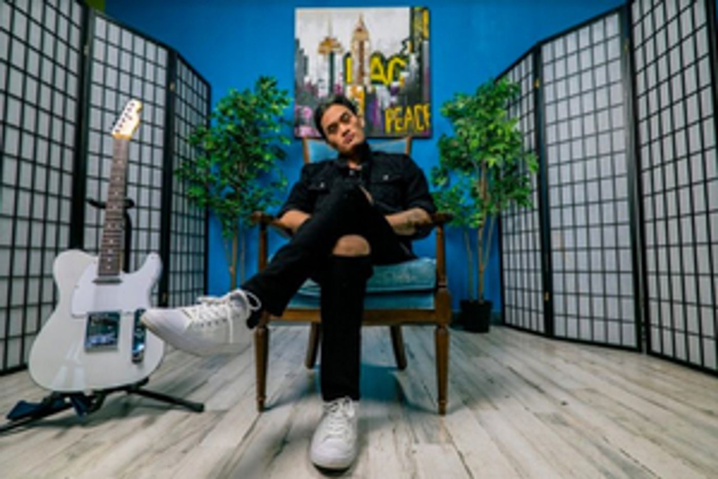 Darro Opens Up About Brain Tumor Diagnosis on New Single 'Signing Out' Darro Opens Up About Brain Tumor Diagnosis on New Single 'Signing Out' Image