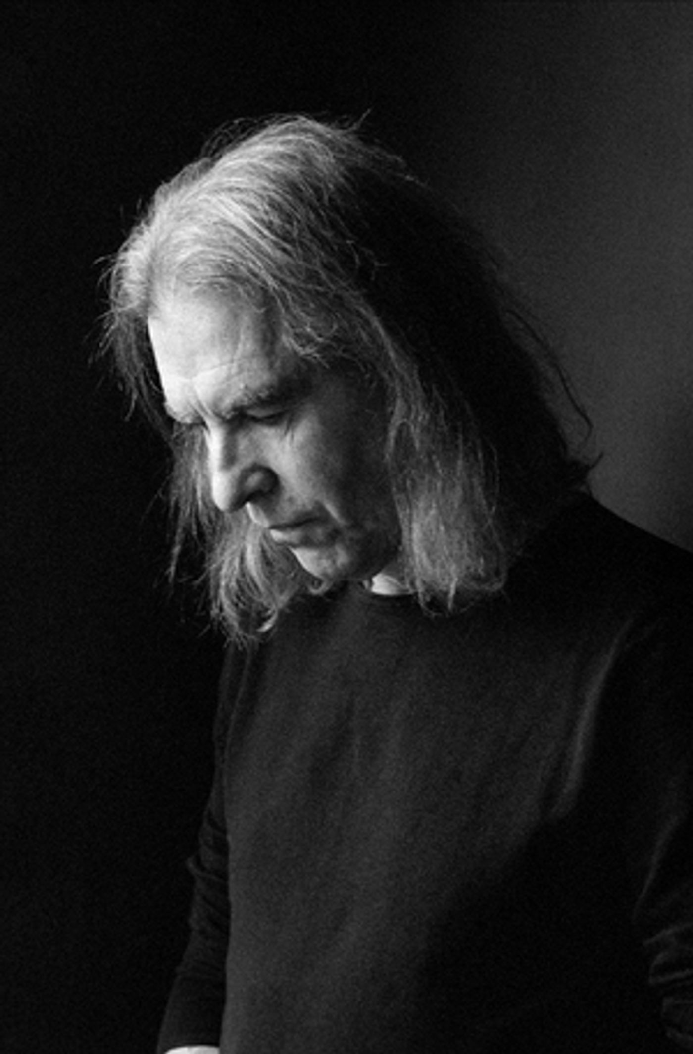 Justin Sullivan Shares Harrowing New Single 'Unforgiven'  Image