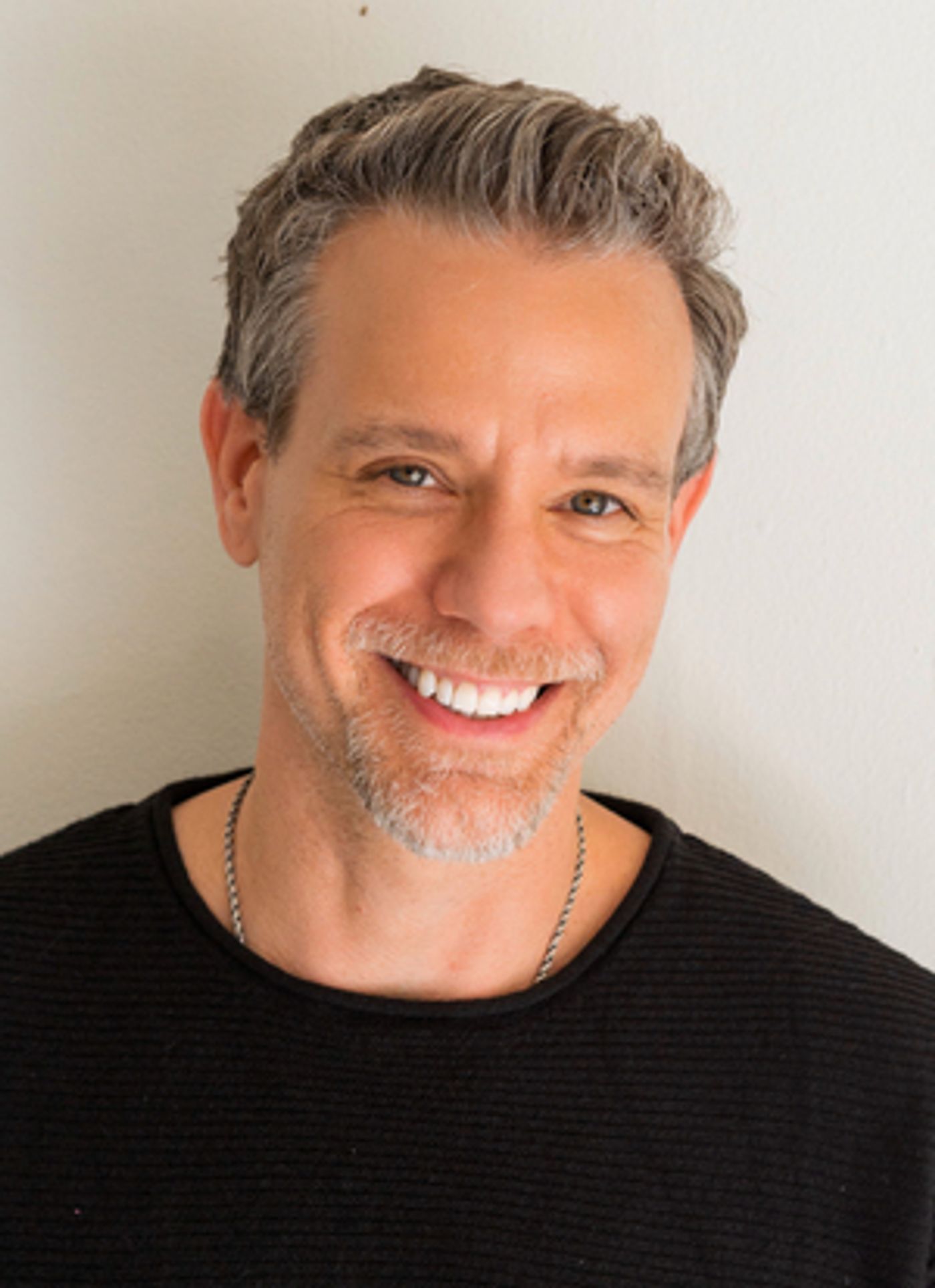 Interview: Adam Pascal Brings SO FAR Solo Concert to Axelrod Performing Arts Center's Vogel Summer Concert Series 7/28-7/29 Interview: Adam Pascal Brings SO FAR Solo Concert to Axelrod Performing Arts Center's Vogel Summer Concert Series 7/28-7/29 Image