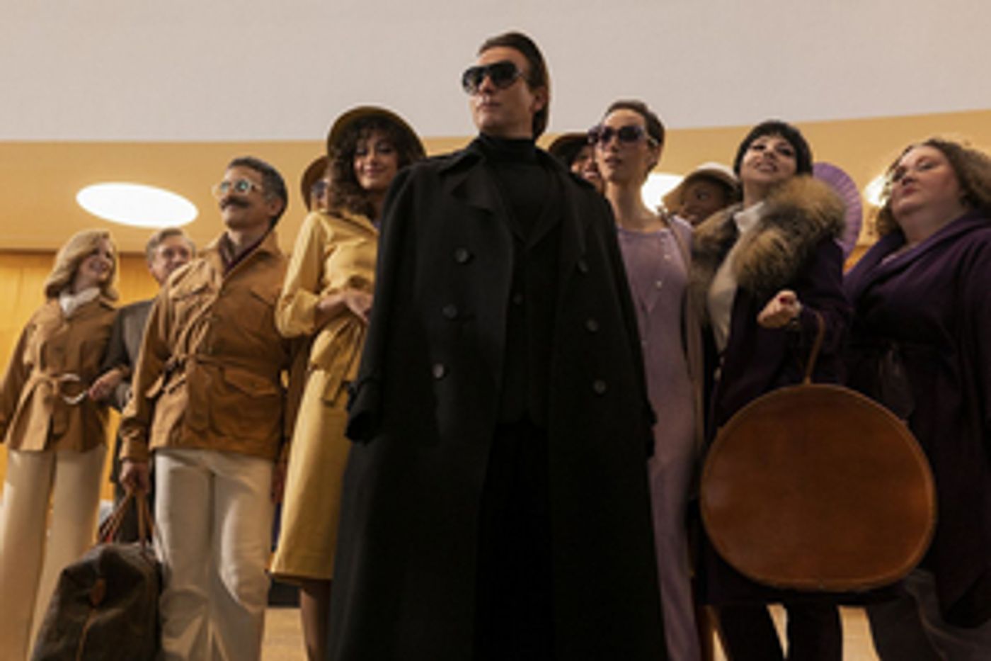 Hoy se estrena HALSTON, la nueva serie de Netflix  Image