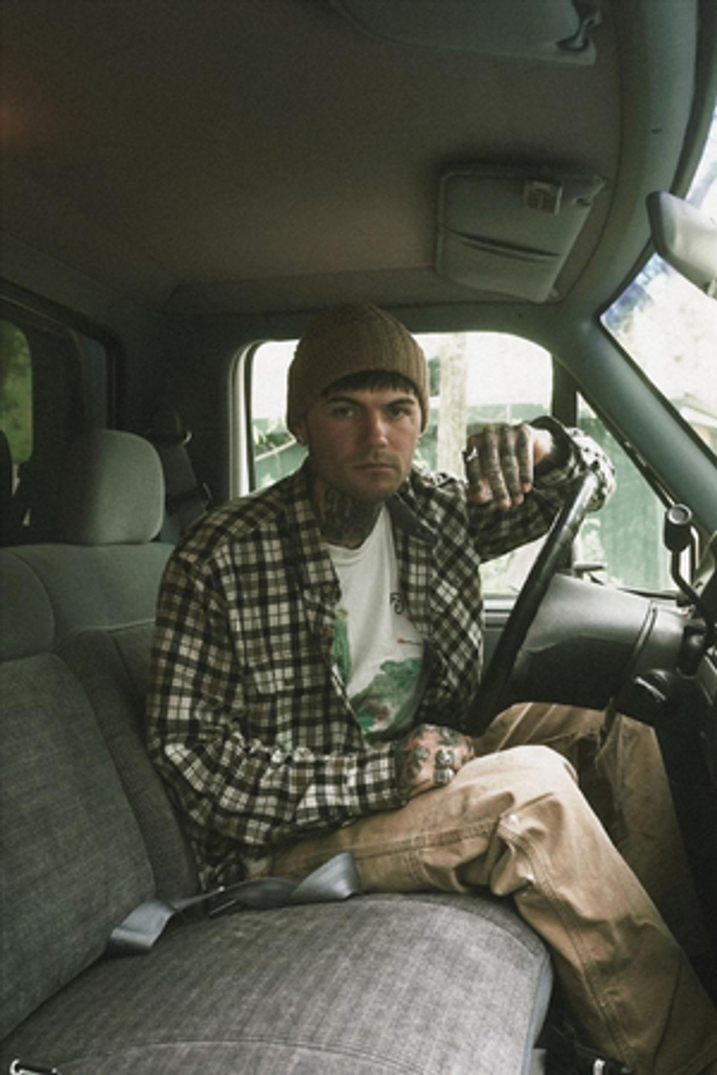 Oliver Francis Unveils New Single & Video 'STAR'  Image