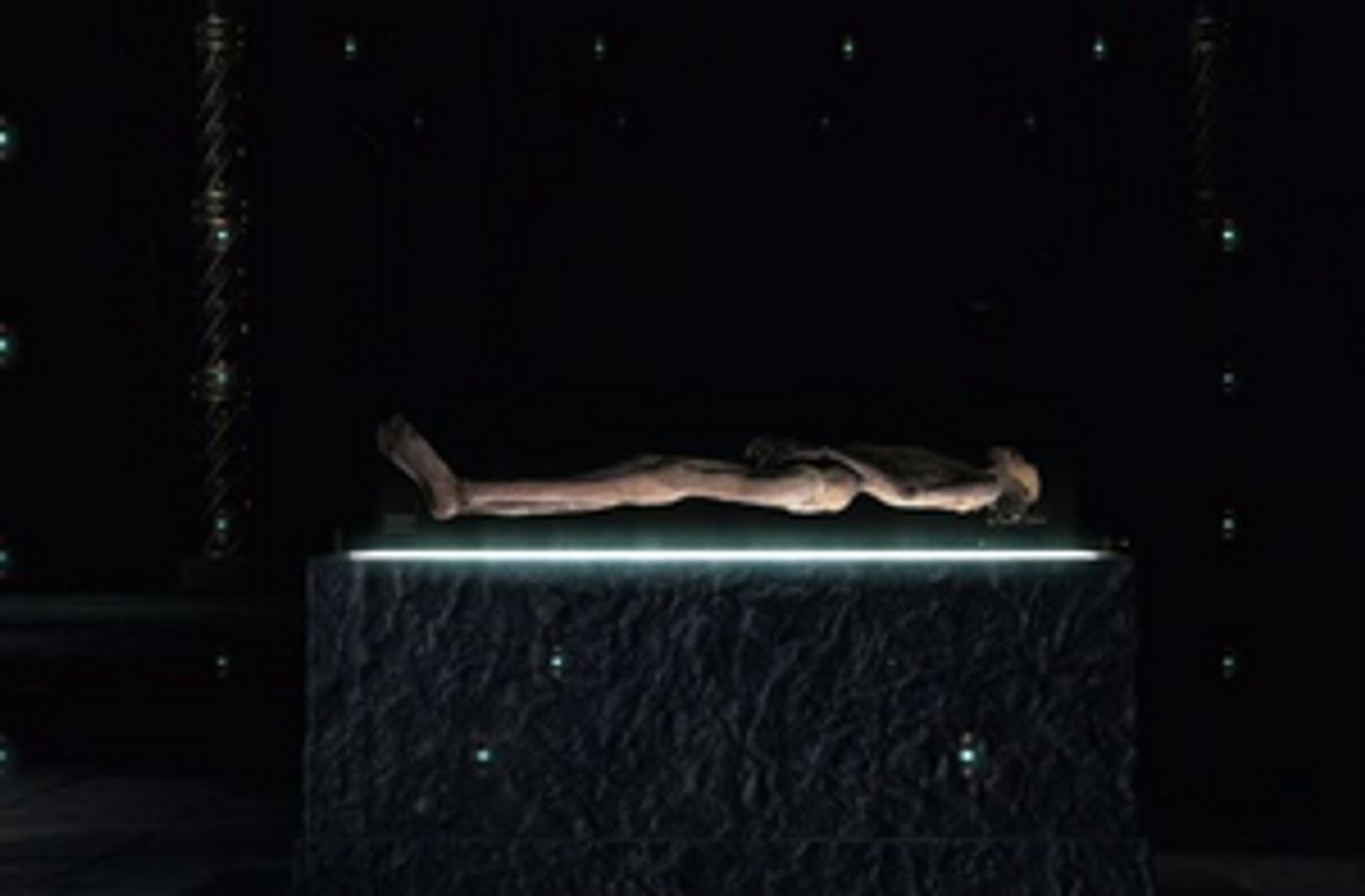 All New Series STRANGEST THINGS Premieres May 27 on Science Channel  Image